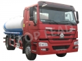 Sinotruk Howo 4x2水箱卡车，10m3洒水车，10000升水坦克卡车